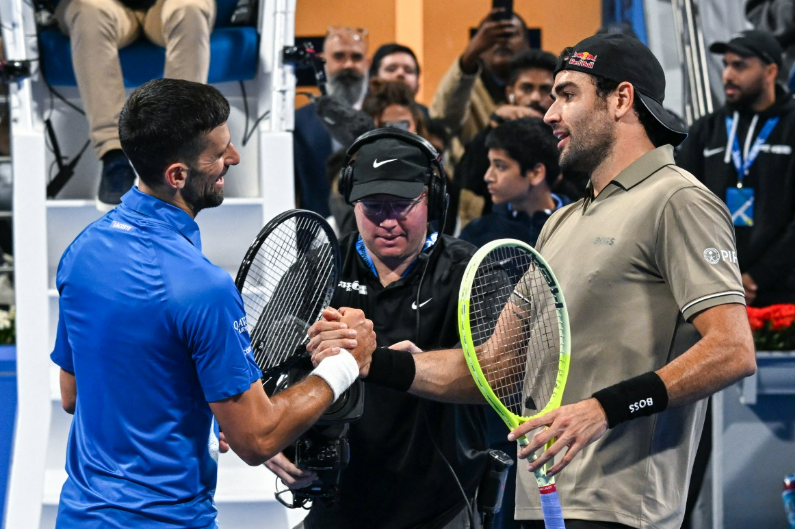 德约科维奇爆冷击败巴塞罗那，赛事规则更新引爆全场！的简单介绍